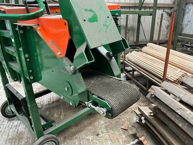 2022 posch autosplit 250 m6808c volautomatische houtkloofmachine - afbeelding 4 van  7