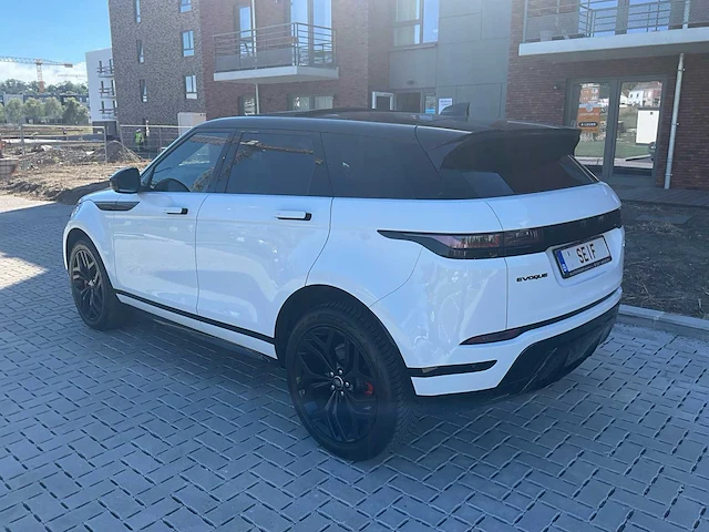2022 range rover evoque lz range rover evoque d200 awd – 204 pk – panoramisch dak – meridian – volledig zwart uiterlijk – 2022 - afbeelding 23 van  34