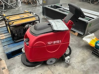 2022 rcm byte 1 reinigingsmachine - afbeelding 1 van  6