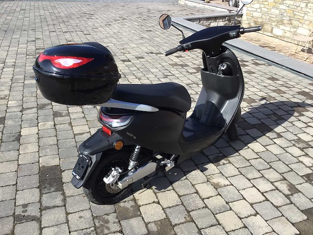 2022 sakura zf2 elektrische scooter - afbeelding 7 van  12