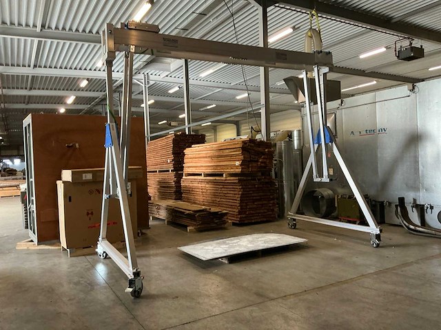 2022 schiling 146 010 40-10 in hoogte verstelbaar verrijdbare portaalkraan - afbeelding 2 van  5