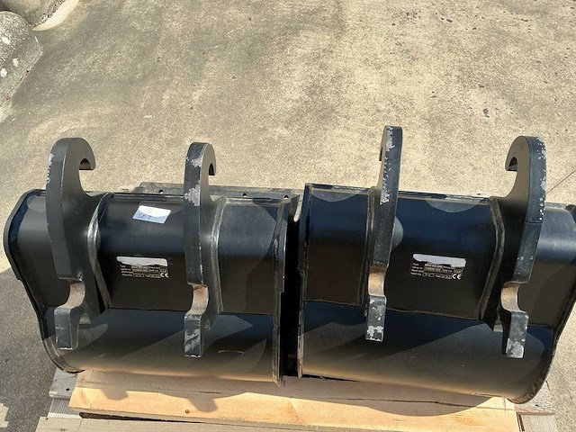 2022 set grondbakken cw05 500 mm (2x) - afbeelding 4 van  6