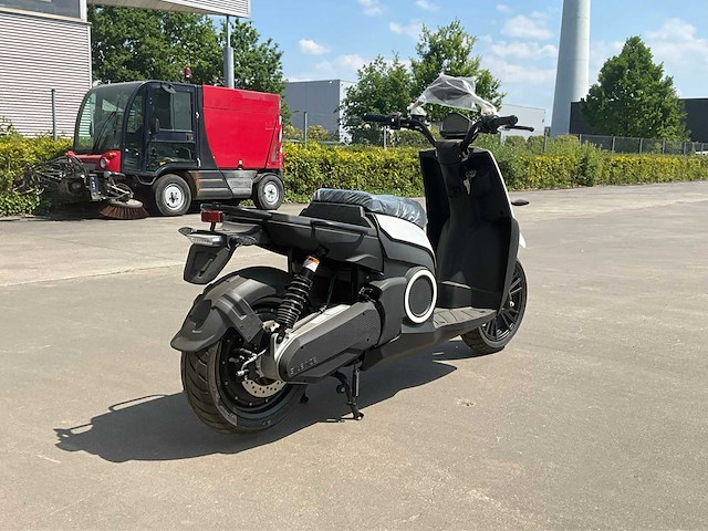 2022 silence s02 125cc e-scooter - afbeelding 32 van  36