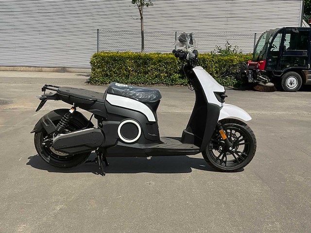 2022 silence s02 125cc e-scooter - afbeelding 33 van  36