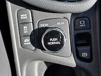2022 toyota yaris cross hybride awd hatchback personenauto - afbeelding 11 van  14