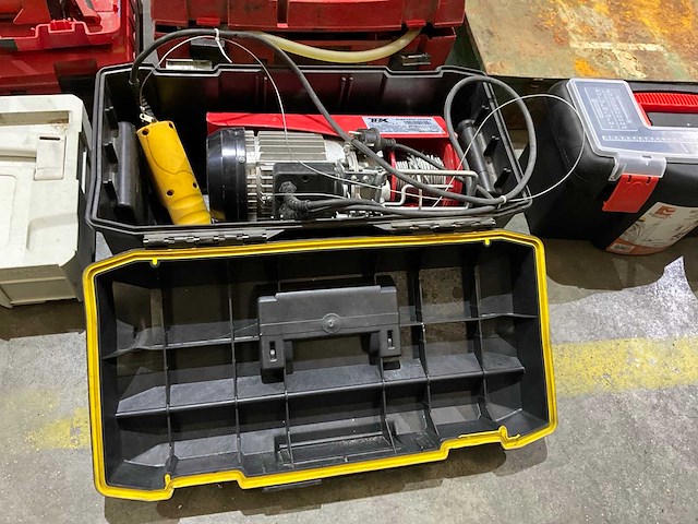 2022 trx pa400d takel - afbeelding 1 van  3