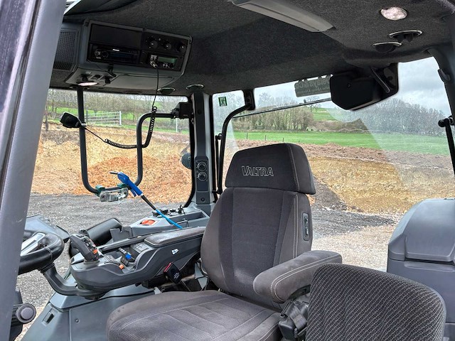 2022 valtra t195 t serie 4wd landbouwtractor - afbeelding 11 van  32