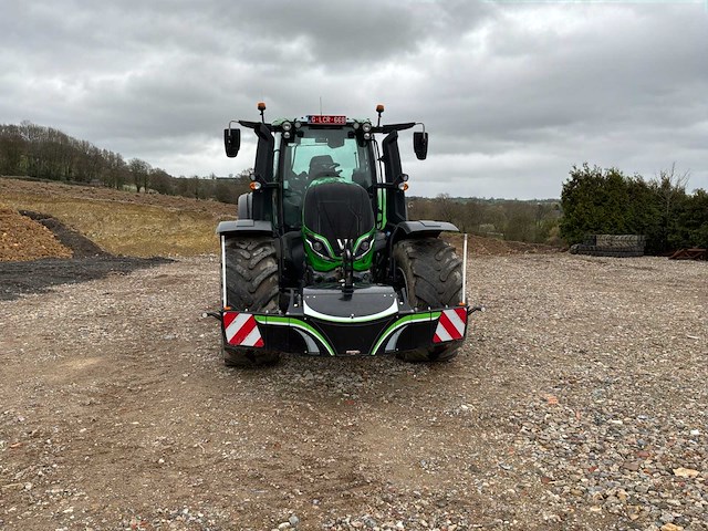 2022 valtra t195 t serie 4wd landbouwtractor - afbeelding 35 van  36
