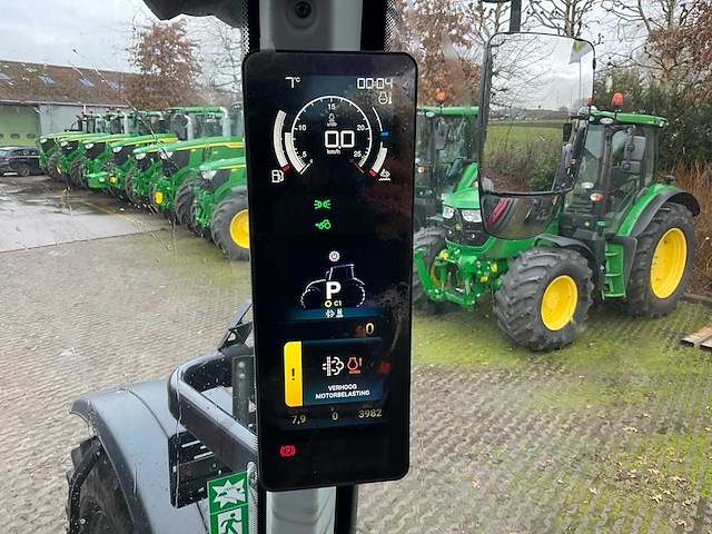 2022 valtra t214s vierwielaangedreven landbouwtractor - afbeelding 11 van  22