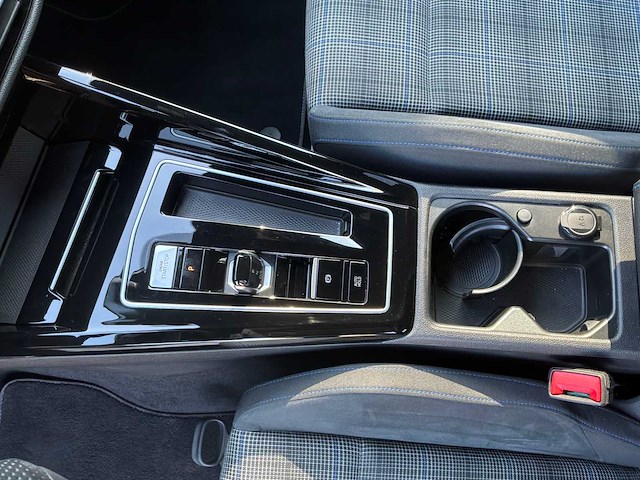 2022 volkswagen golf 8 gte sedan (hatchback) - afbeelding 13 van  43