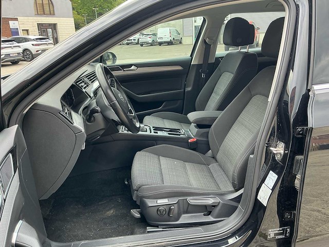 2022 volkswagen passat 2.0 tdi stationwagon personenauto - afbeelding 8 van  43