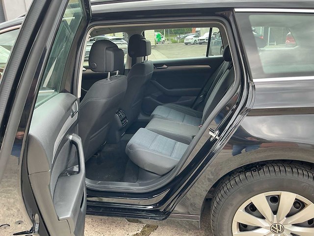 2022 volkswagen passat 2.0 tdi stationwagon personenauto - afbeelding 20 van  43