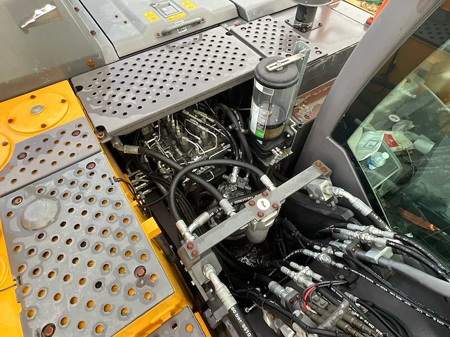 2022 volvo ec220e - rupsgraafmachine - afbeelding 20 van  23