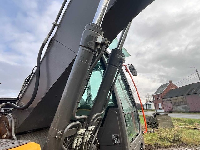 2022 volvo ec220e - rupsgraafmachine - afbeelding 19 van  23