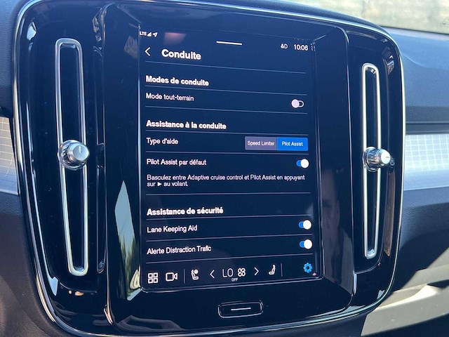 2022 volvo xc40 b4 auto - afbeelding 21 van  42