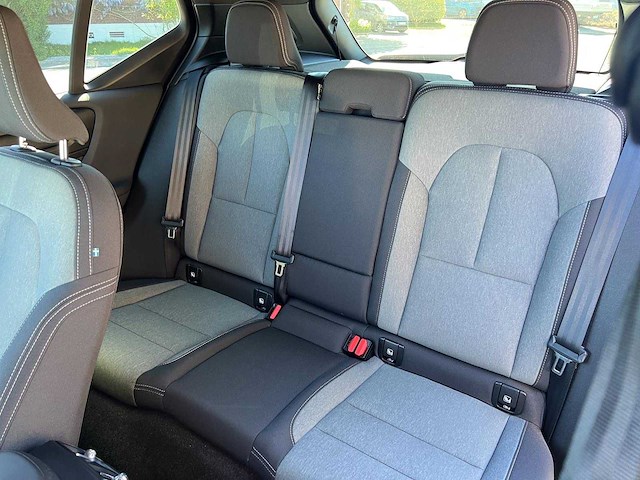 2022 volvo xc40 b4 auto - afbeelding 24 van  42