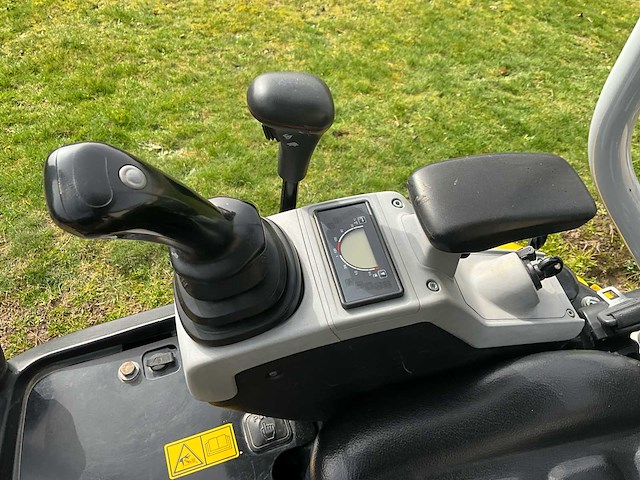 2022 wacker neuson ez17 minigraafmachine - zwenkgiek - 3 graafbakken - snelwissel - afbeelding 8 van  31