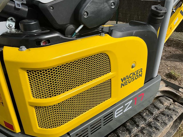 2022 wacker neuson ez17 minigraafmachine - zwenkgiek - 3 graafbakken - snelwissel - afbeelding 11 van  31