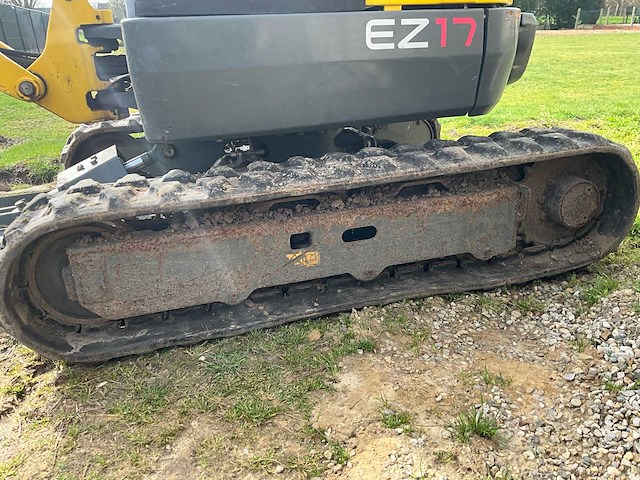 2022 wacker neuson ez17 minigraafmachine - zwenkgiek - 3 graafbakken - snelwissel - afbeelding 15 van  31