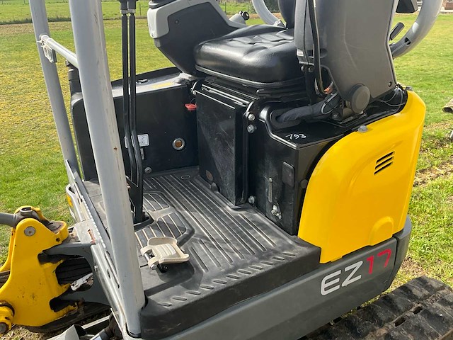 2022 wacker neuson ez17 minigraafmachine - zwenkgiek - 3 graafbakken - snelwissel - afbeelding 30 van  31