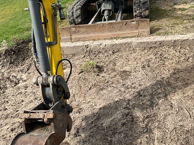 2022 wacker neuson ez17 minigraafmachine - zwenkgiek - 3 graafbakken - snelwissel - afbeelding 24 van  31