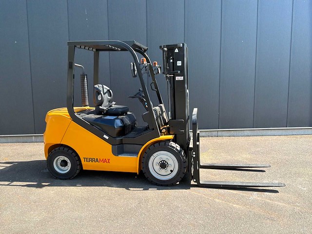 2022 zheijang un fd25t-njv1 vorkheftruck - afbeelding 1 van  15