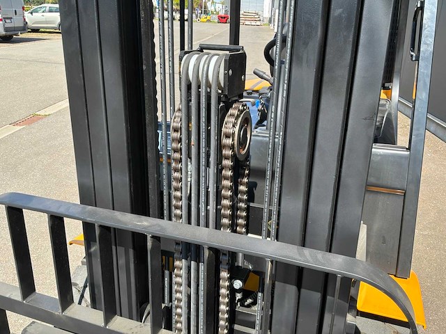 2022 zheijang un fd25t-njv1 vorkheftruck - afbeelding 14 van  15