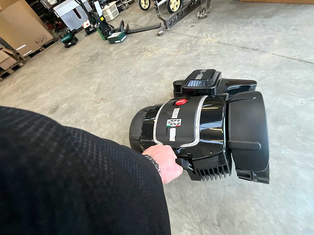 2022 zucchetti next tech l x4 robotmaaier - afbeelding 9 van  11