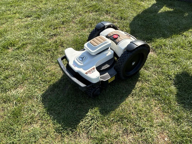 2023 ambrogio 4.0 elite 4 wd grasrobot (ongebruikt) - afbeelding 1 van  16