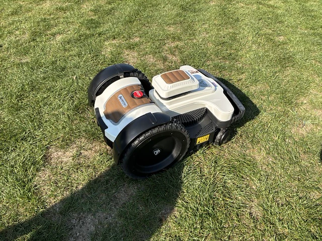 2023 ambrogio 4.0 elite 4 wd grasrobot (ongebruikt) - afbeelding 10 van  16