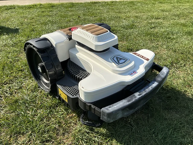 2023 ambrogio 4.0 elite grasrobot ( ongebruikt) - afbeelding 10 van  13