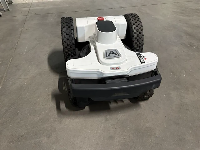 2023 ambrogio basic 4wd robotmaaier (ongebruikt) - afbeelding 10 van  12