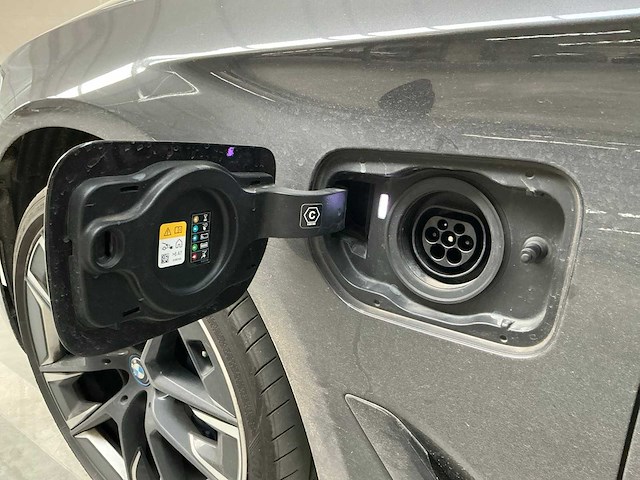 2023 bmw 530e - afbeelding 35 van  35