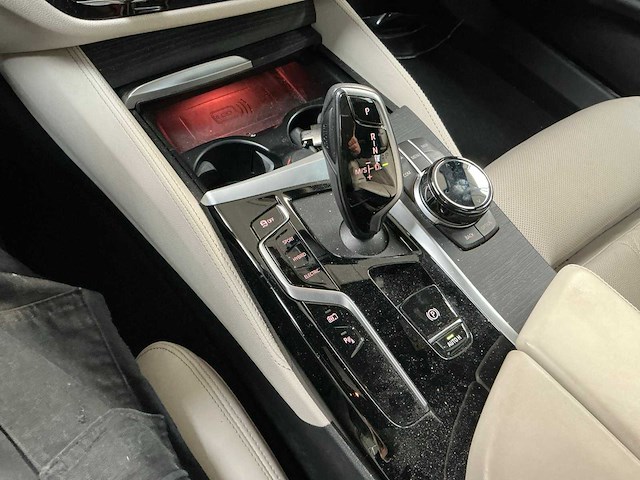 2023 bmw 530e - afbeelding 13 van  34