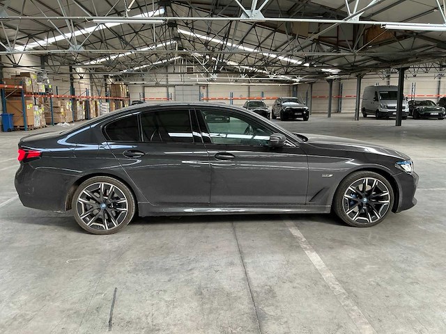 2023 bmw 530e - afbeelding 31 van  34