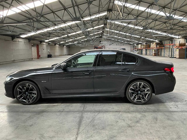 2023 bmw 530e - afbeelding 33 van  34