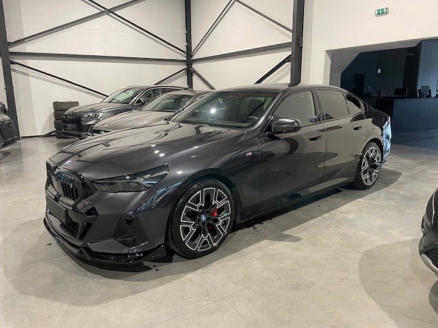 2023 bmw i5 edrive40 m-pakket - afbeelding 1 van  21