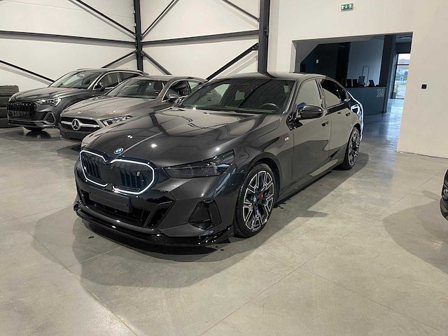 2023 bmw i5 edrive40 m-pakket - afbeelding 16 van  21