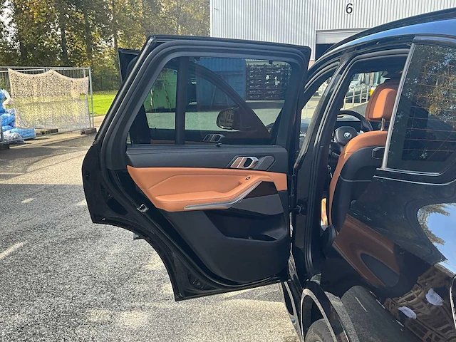 2023 bmw x5 xdrive50e - afbeelding 29 van  73