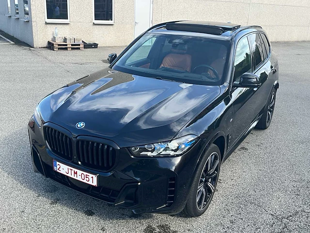 2023 bmw x5 xdrive50e - afbeelding 68 van  73
