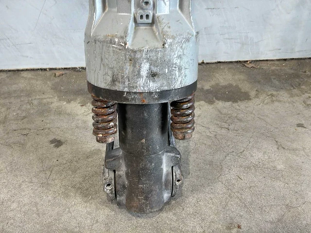 2023 bosch gsh 27 vc breekhamer 30kg hex-28 - afbeelding 2 van  3