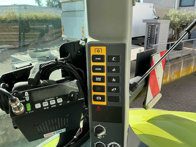 2023 claas axion c-matic 800 vierwielaangedreven landbouwtractor - afbeelding 8 van  33