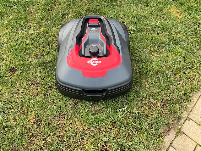 2023 cramer rm2000 robotmaaier - afbeelding 1 van  5