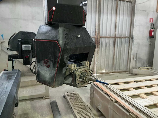 2023 d2 technology monster 4 evolution cnc freesmachine - afbeelding 10 van  14