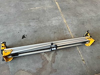 2023 dewalt de7024-xj zaagtafel - afbeelding 2 van  3
