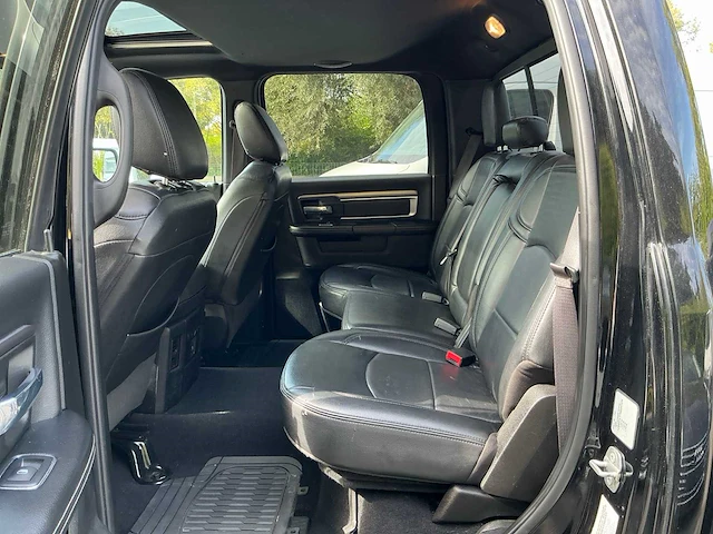 2023 dodge ram 1500 classic 5.7 hemi - afbeelding 16 van  31