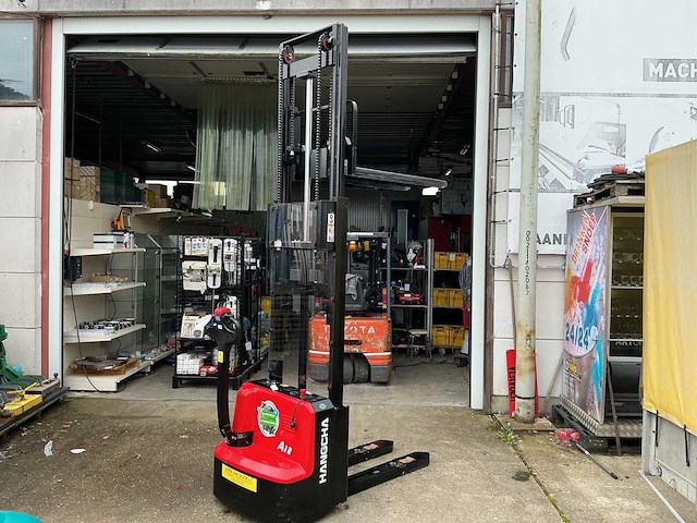 2023 hangscha cdd12 elektrische stapelaar met ingebouwde acculader - afbeelding 1 van  8