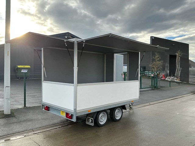 2023 hapert sapphire foodtruck - afbeelding 1 van  10