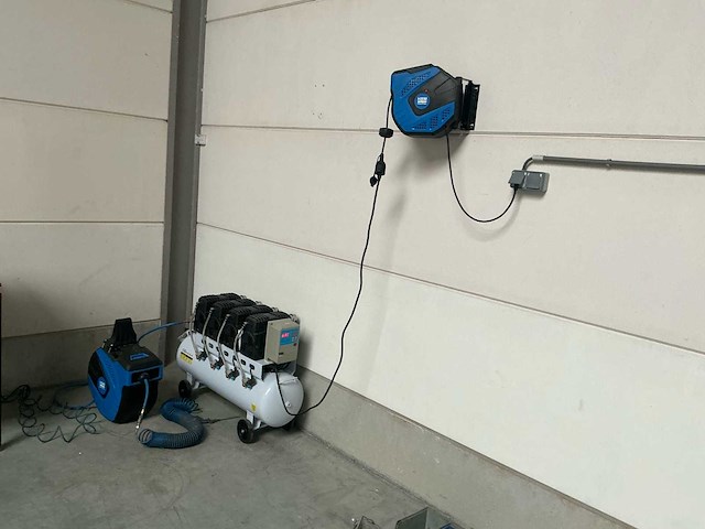 2023 hbm compressor - afbeelding 8 van  10