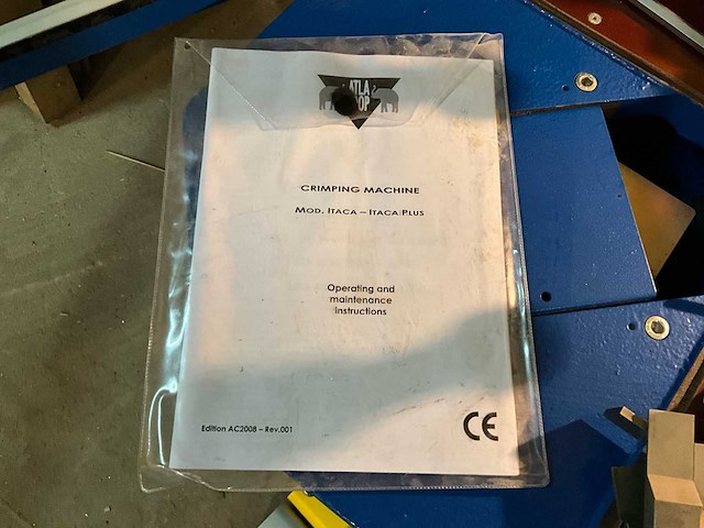 2023 itaca crimping machine hoekenpers voor ramen in aluminium - afbeelding 6 van  16